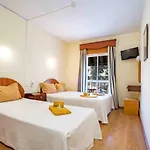 Гостевой дом Residencial Capri By Umbral 3*