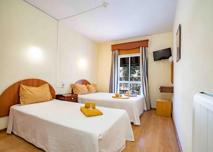 ゲストハウス Residencial Capri By Umbral 3*